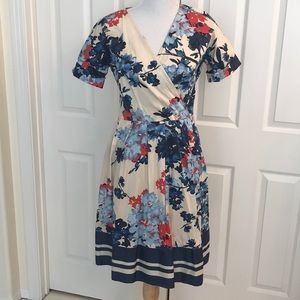 Lands End faux floral wrap dress w/pockets, size 6
